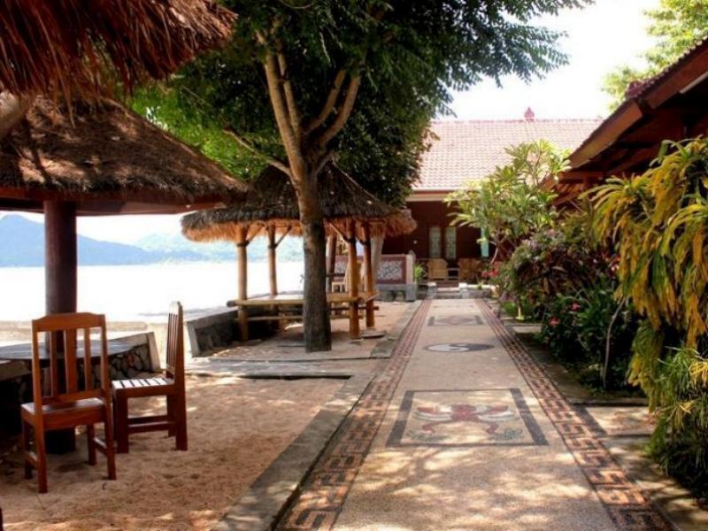 Krisna Bungalows And Restaurant Sekotong Exterior photo